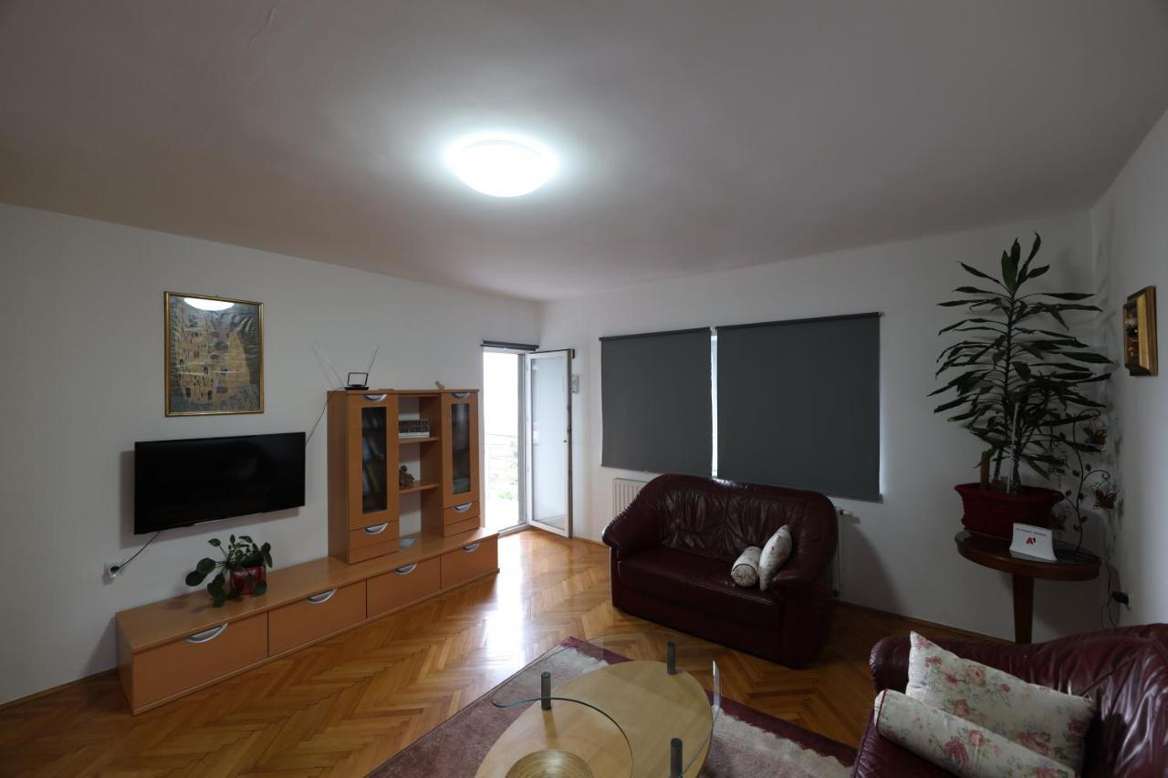 Apartment Cvjetna ริเยกา ภายนอก รูปภาพ
