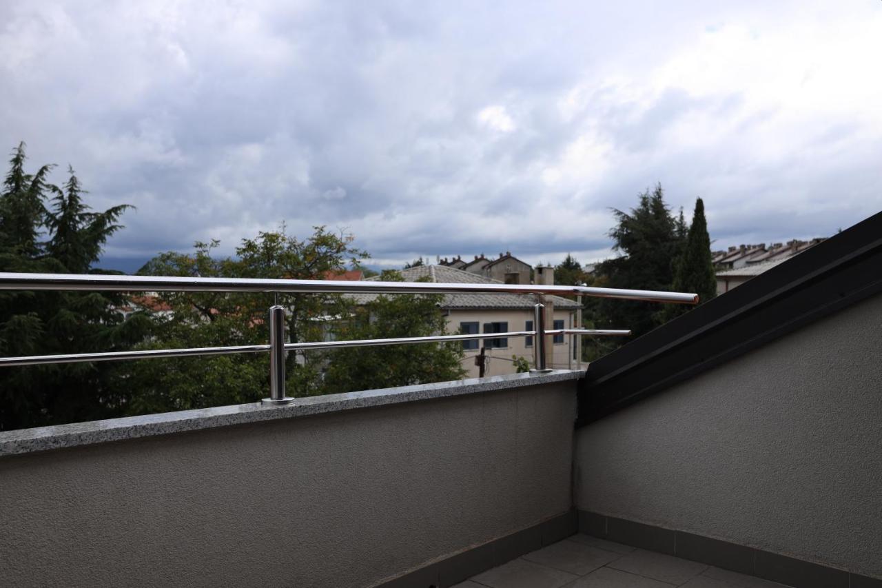 Apartment Cvjetna ริเยกา ภายนอก รูปภาพ