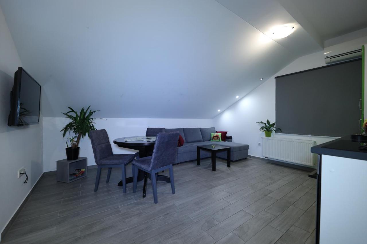 Apartment Cvjetna ริเยกา ภายนอก รูปภาพ