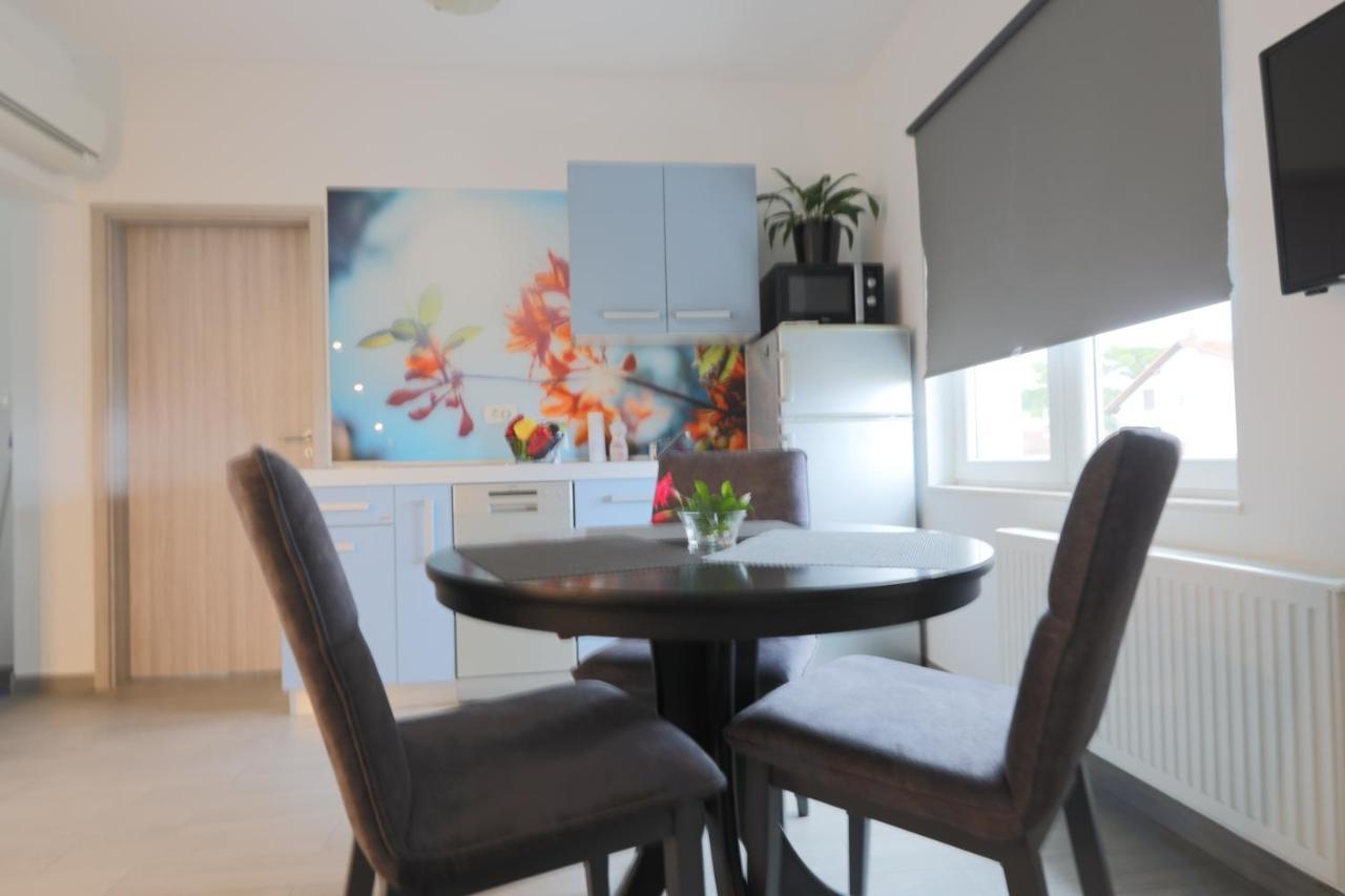 Apartment Cvjetna ริเยกา ภายนอก รูปภาพ