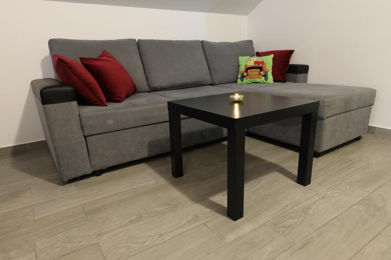 Apartment Cvjetna ริเยกา ภายนอก รูปภาพ