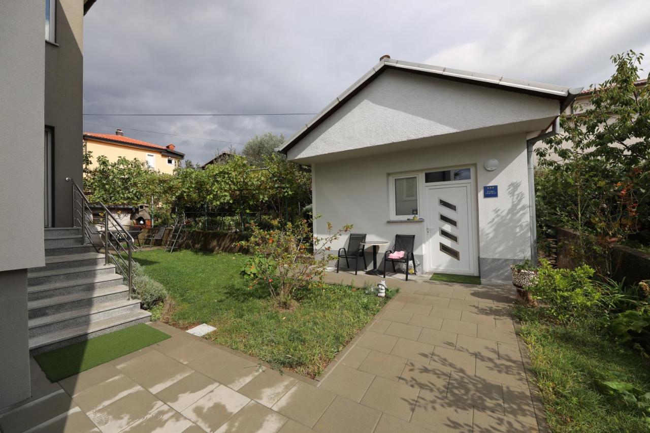 Apartment Cvjetna ริเยกา ภายนอก รูปภาพ