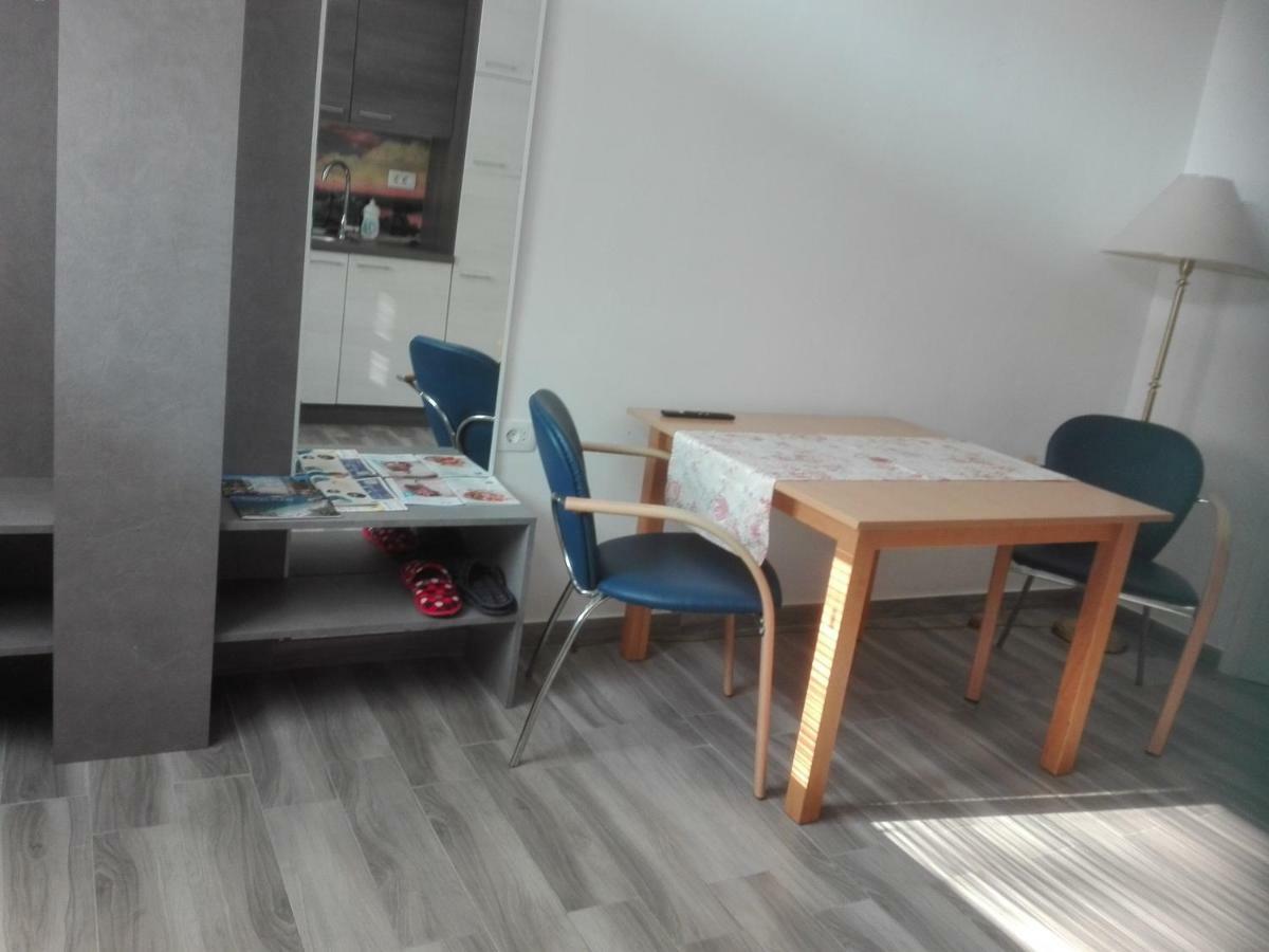 Apartment Cvjetna ริเยกา ภายนอก รูปภาพ